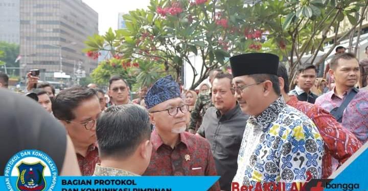 Bupati Tanjab Barat Hadiri Pameran Satu Hari Bersama Jambi di Anjungan Mall Sarinah